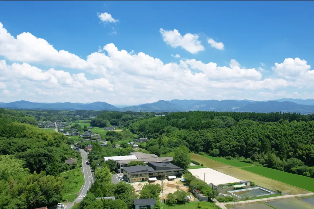 美しい自然と地域に抱かれ体験を通して豊かな情操を育みます