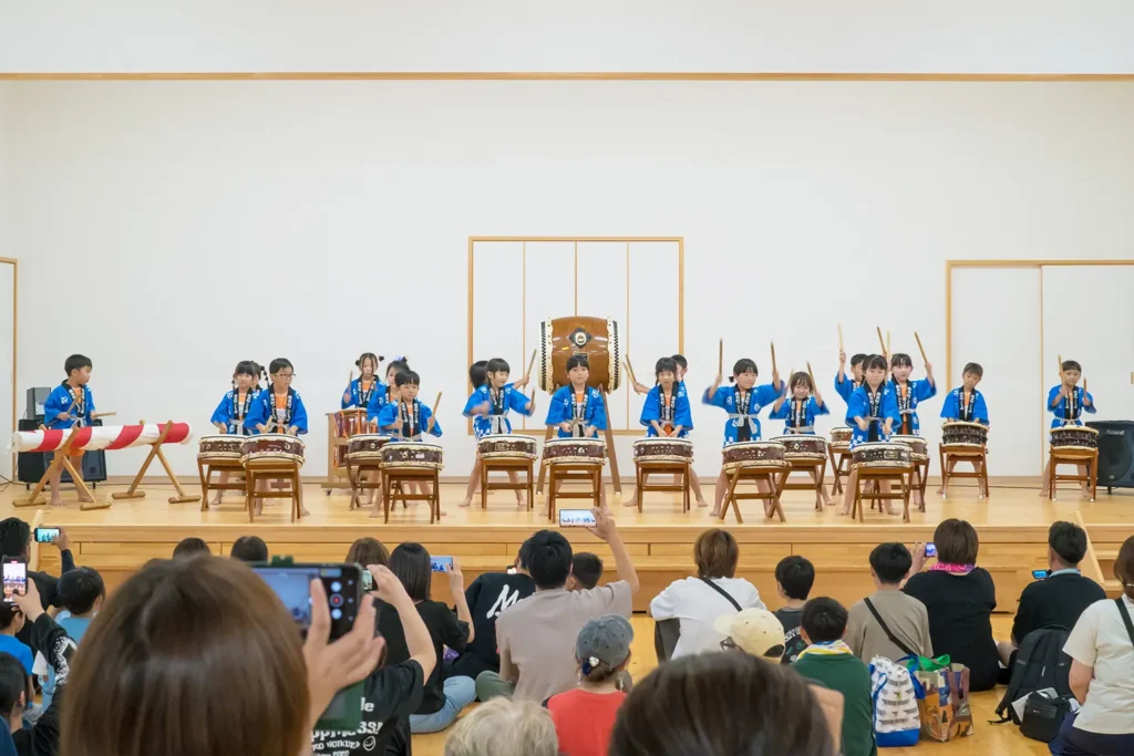鹿央町伝統芸能あおぞら太鼓